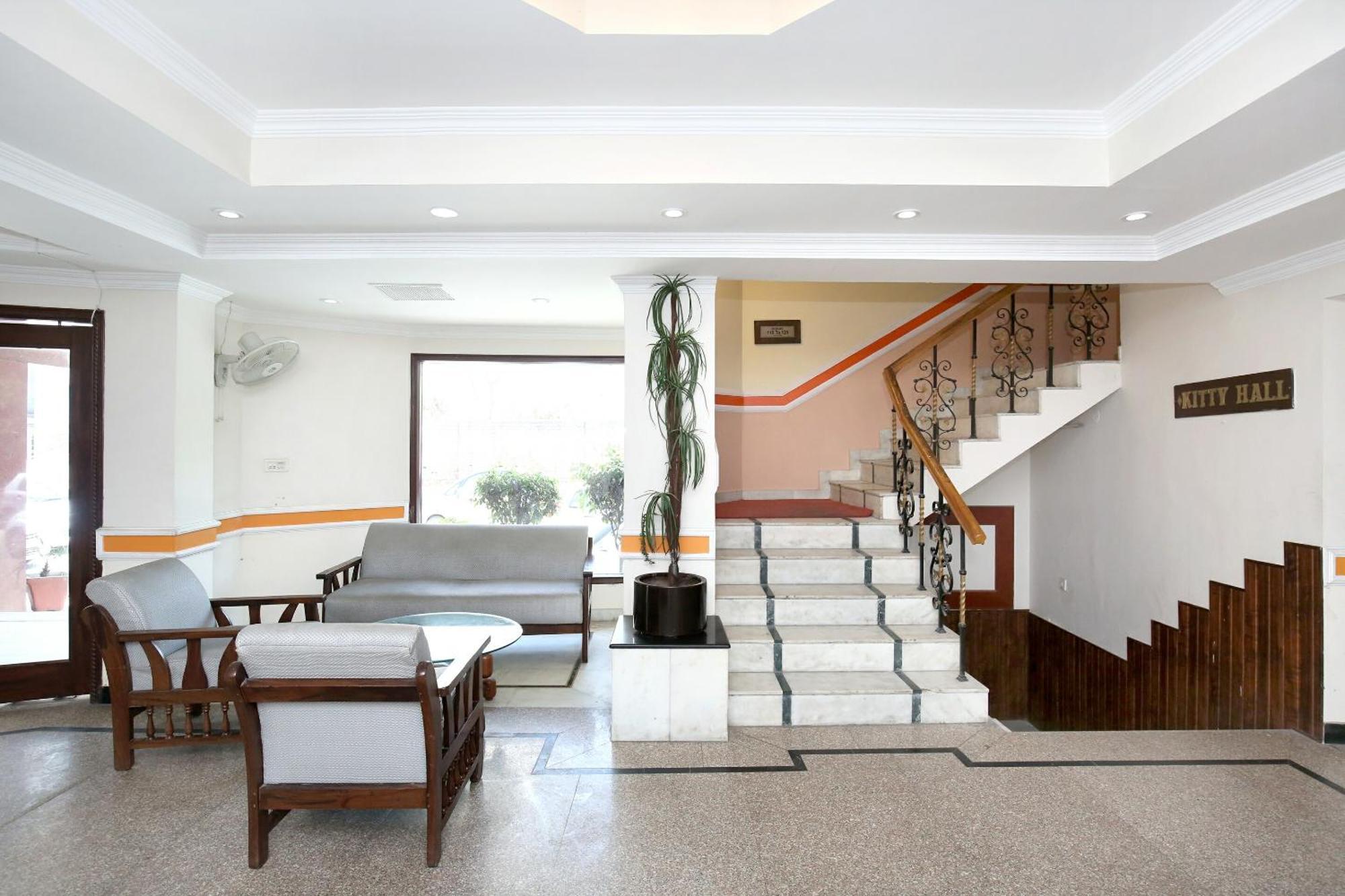 Oyo Hotel Ranvir Prime Jalandhar Exteriör bild