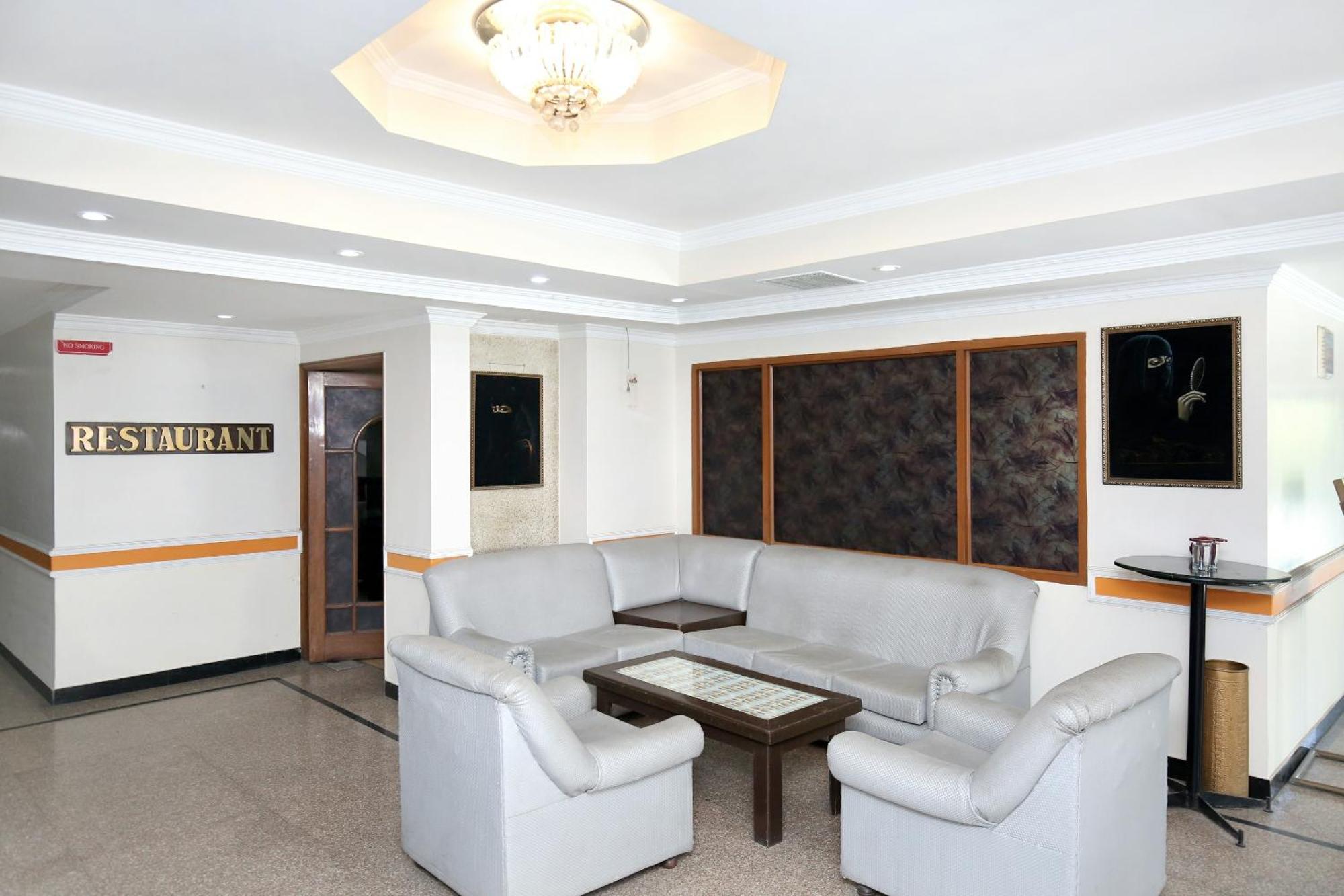 Oyo Hotel Ranvir Prime Jalandhar Exteriör bild