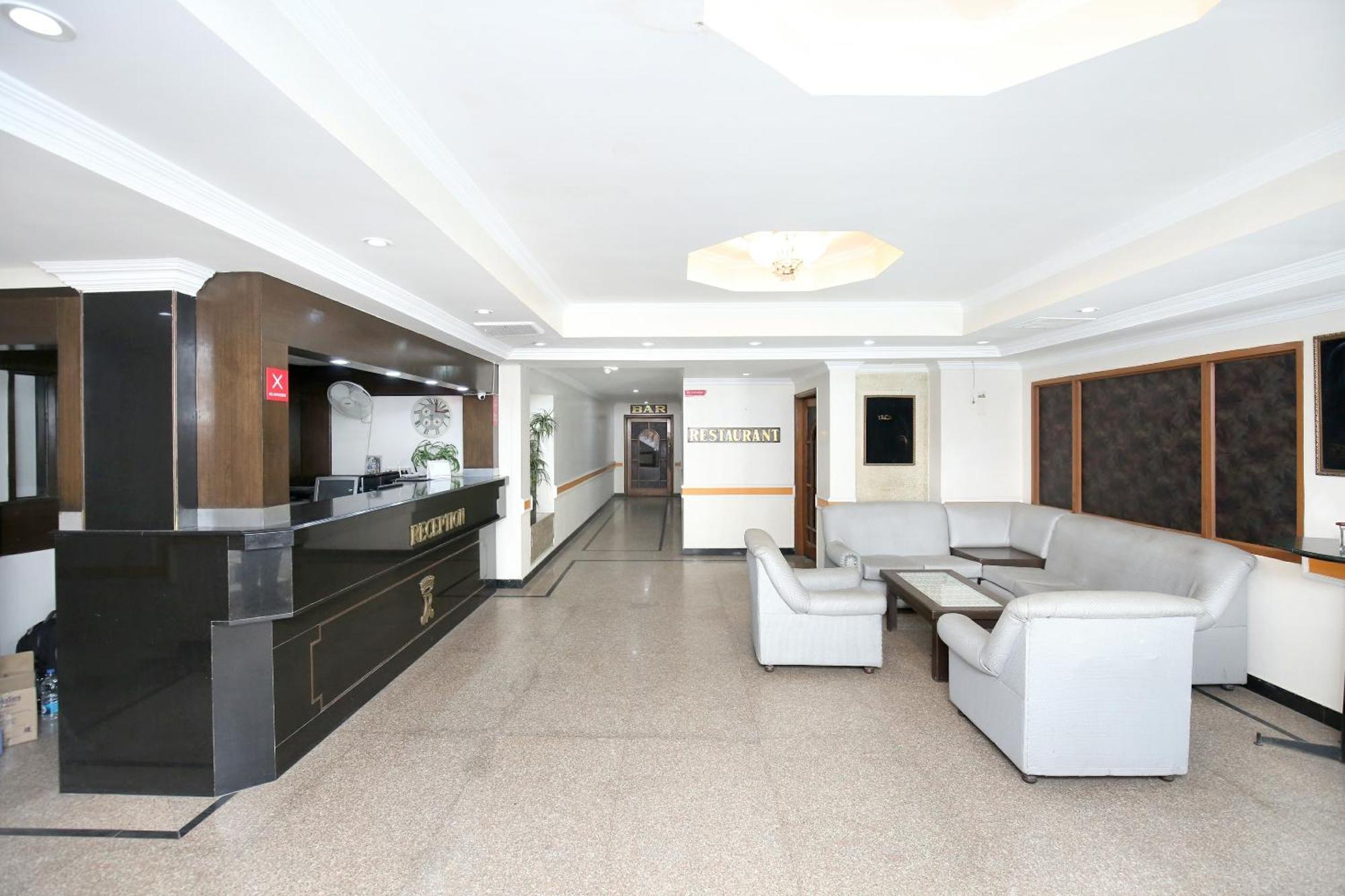 Oyo Hotel Ranvir Prime Jalandhar Exteriör bild